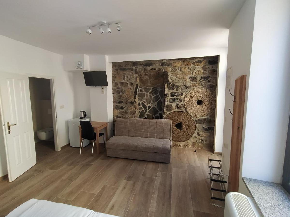 Apartmaji Maln Dolenjske Toplice Esterno foto