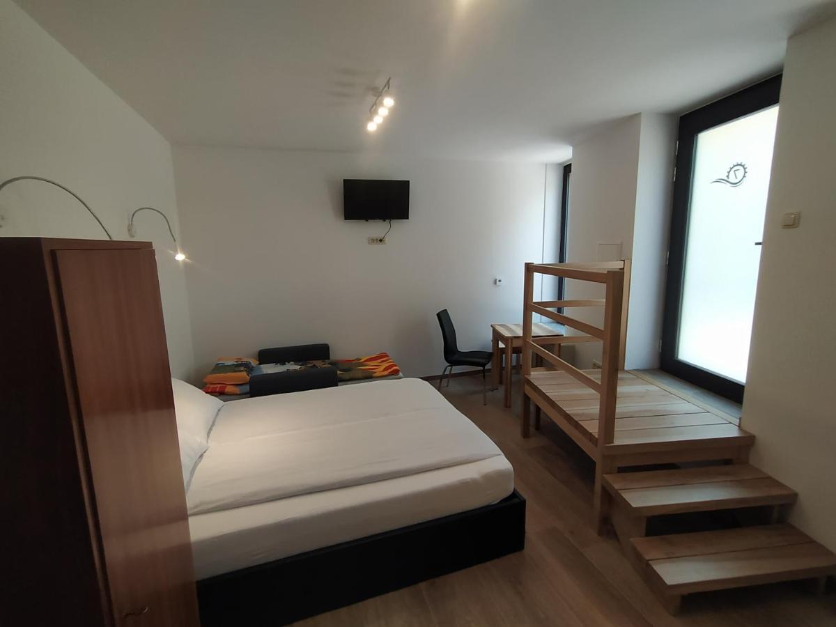 Apartmaji Maln Dolenjske Toplice Esterno foto